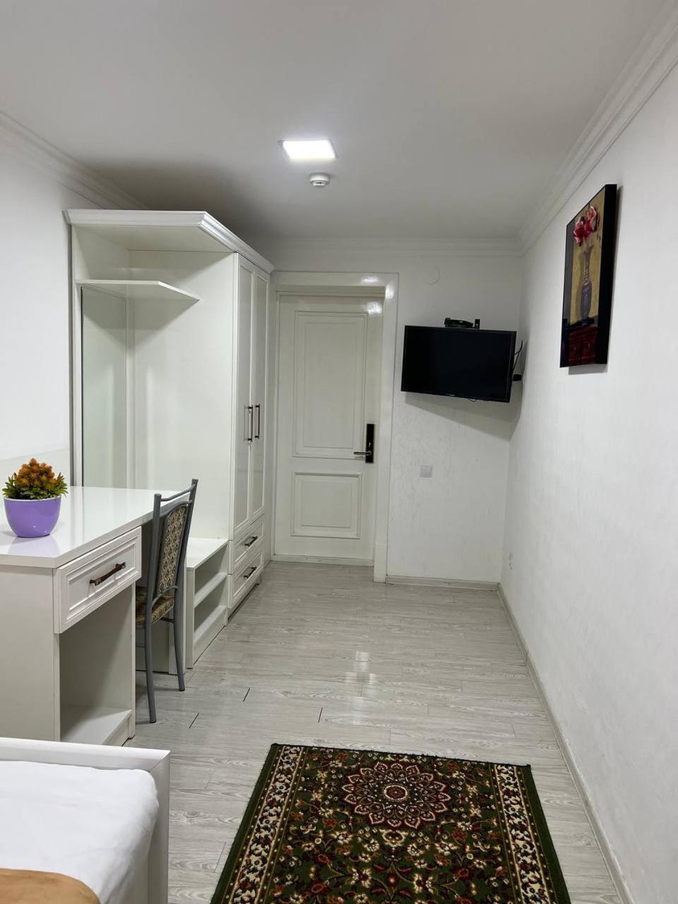 Karakalpak Palace Hotel Νούκους Εξωτερικό φωτογραφία