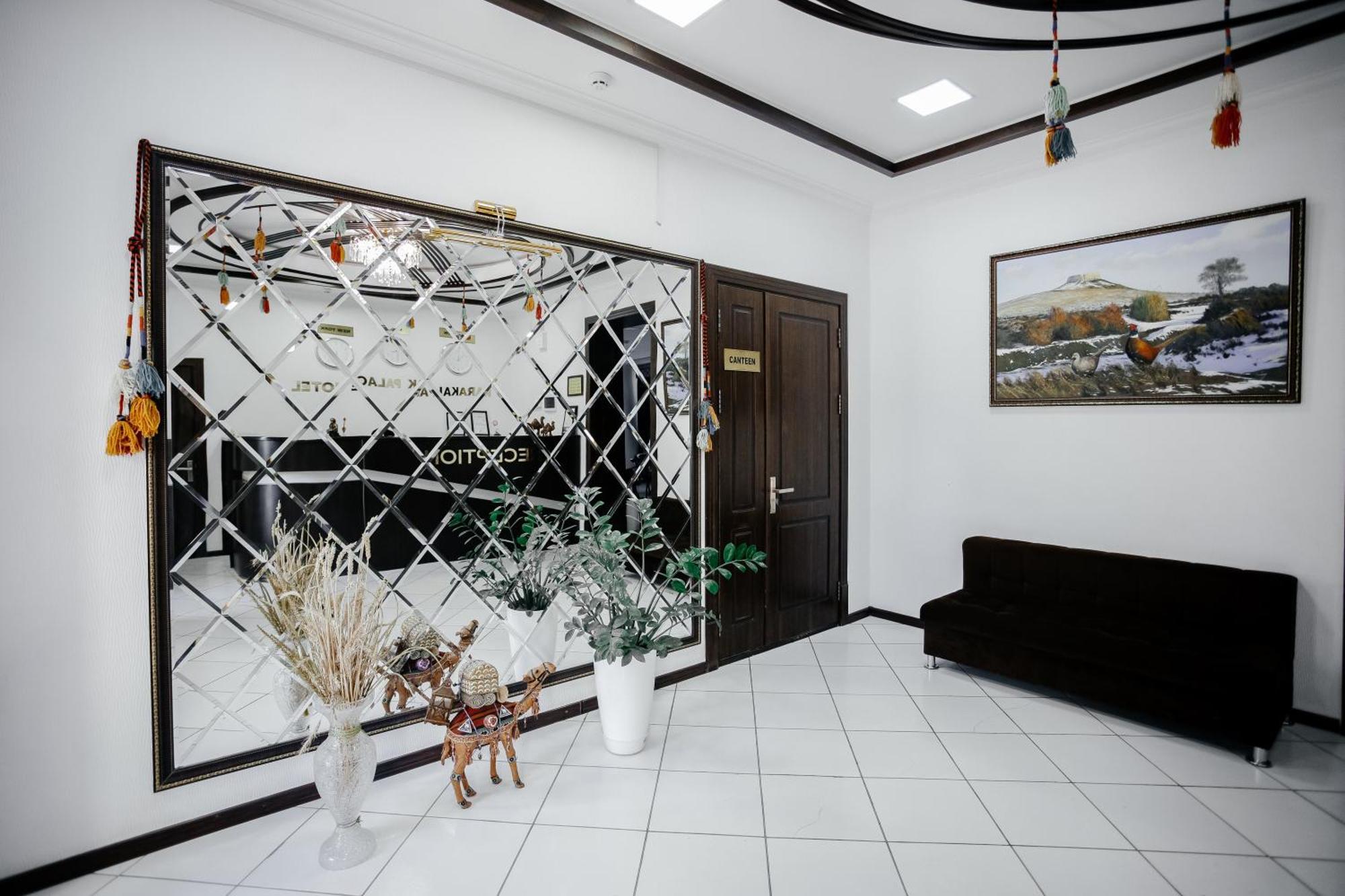 Karakalpak Palace Hotel Νούκους Εξωτερικό φωτογραφία